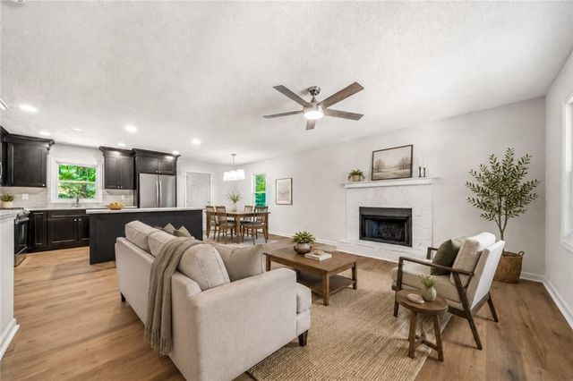 35 Davis Mill Hollow, Dallas, GA 30157
