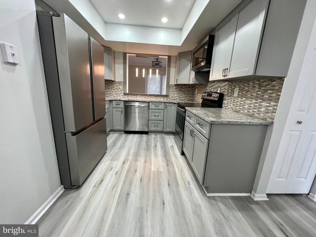 4233 REMO CRESCENT RD, Bensalem, PA 19020