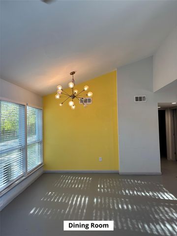 4505 Teri RD B, Austin, TX 78744