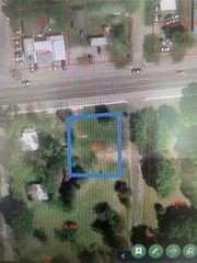 309 2nd St, Livingston, TX 77351