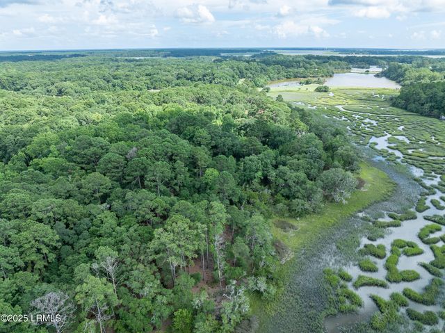 3 Bennett Point Drive, Beaufort, SC 29907