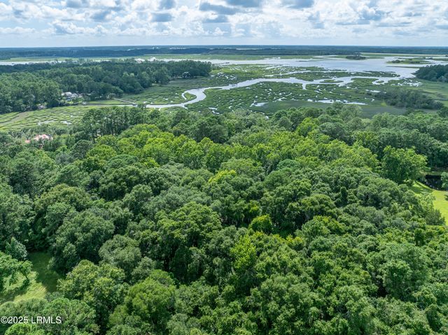 3 Bennett Point Drive, Beaufort, SC 29907