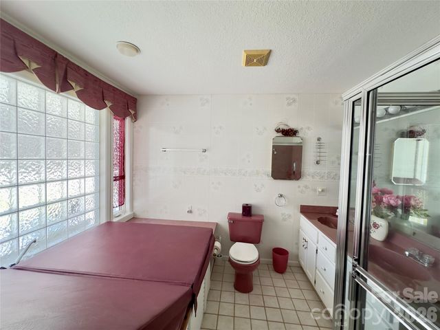 592 Liberty Church Road, Marion, NC 28752