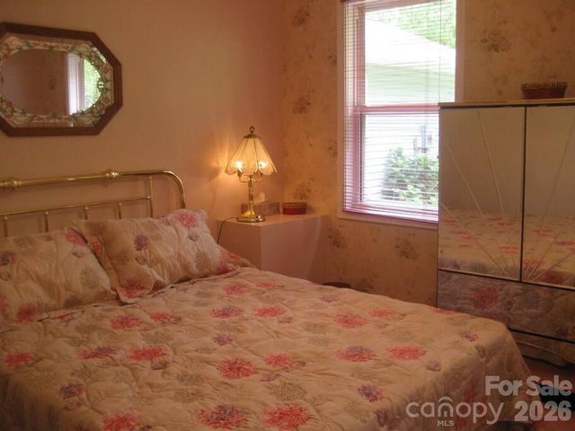 592 Liberty Church Road, Marion, NC 28752