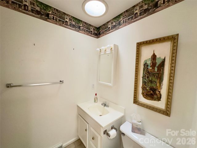 592 Liberty Church Road, Marion, NC 28752