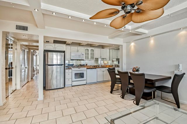 2012 ASHBY C 2012, Deerfield Beach, FL 33442