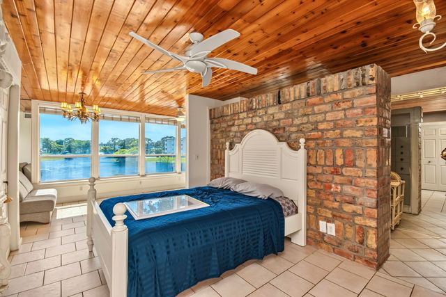 2012 ASHBY C 2012, Deerfield Beach, FL 33442