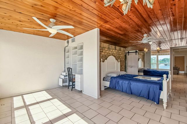 2012 ASHBY C 2012, Deerfield Beach, FL 33442