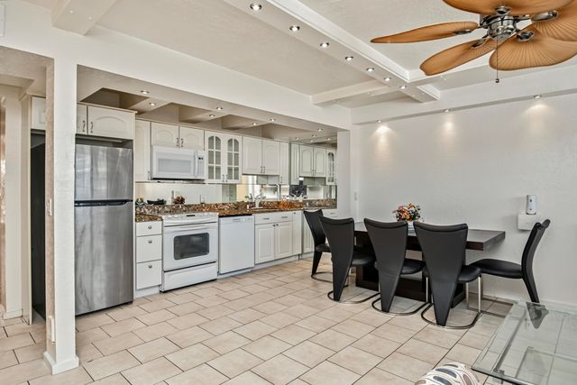2012 ASHBY C 2012, Deerfield Beach, FL 33442