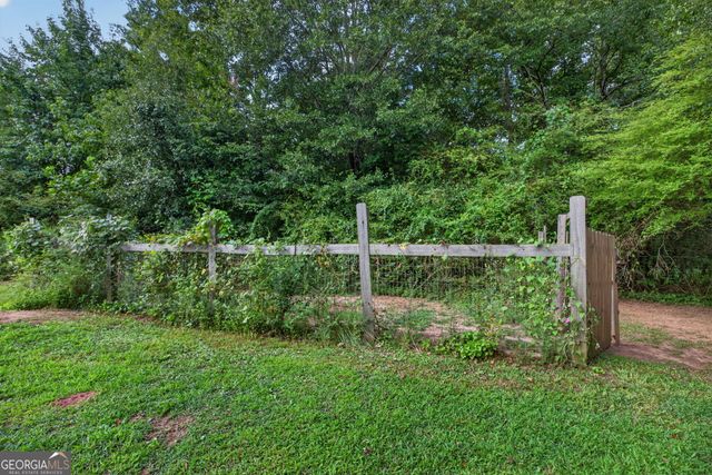 112 Governor Lane, Temple, GA 30179