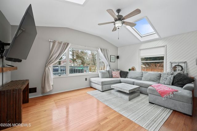 515 Pheasant Lane, Toms River, NJ 08753