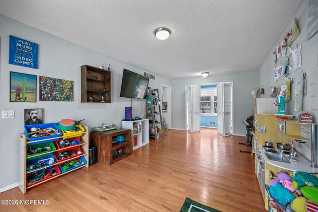 515 Pheasant Lane, Toms River, NJ 08753