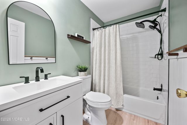 515 Pheasant Lane, Toms River, NJ 08753