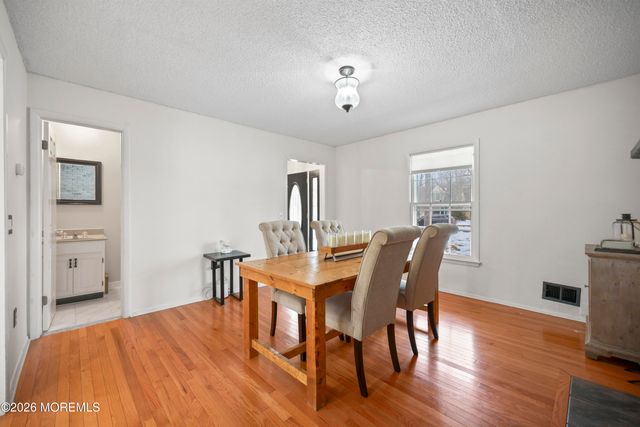 515 Pheasant Lane, Toms River, NJ 08753