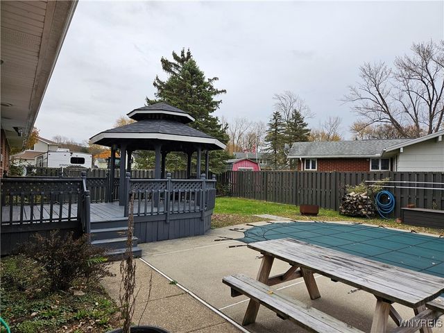 5578 Northside Drive, Boston, NY 14075