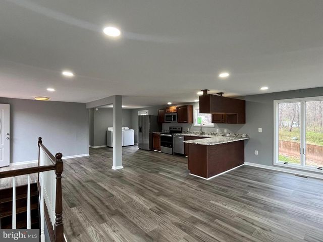 15106 LEE HWY, Gainesville, VA 20155