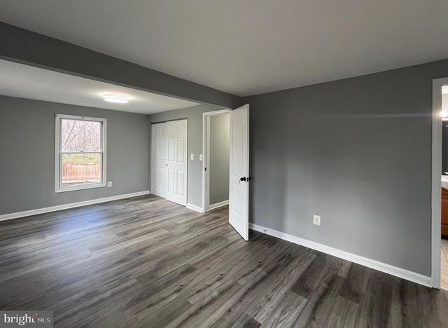 15106 LEE HWY, Gainesville, VA 20155