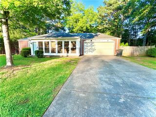 4754 WINTHROP Drive, Atlanta, GA 30337