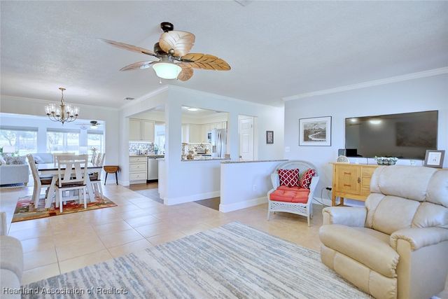 201 Greensview Drive, Avon Park, FL 33825