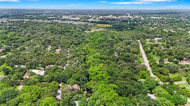 726 River Oaks DR, Austin, TX 78748