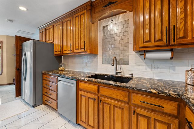 9112 Bontura Road, Granbury, TX 76049