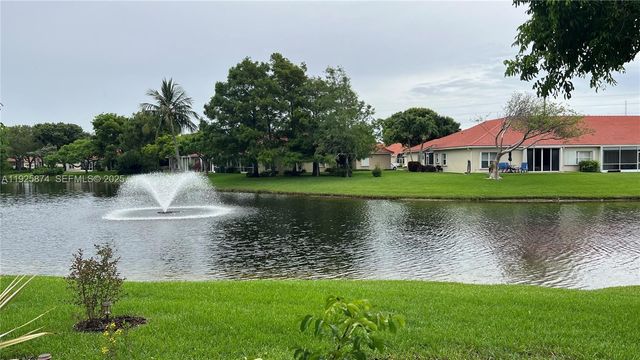 2615 Spiceberry Ln, Boynton Beach, FL 33436