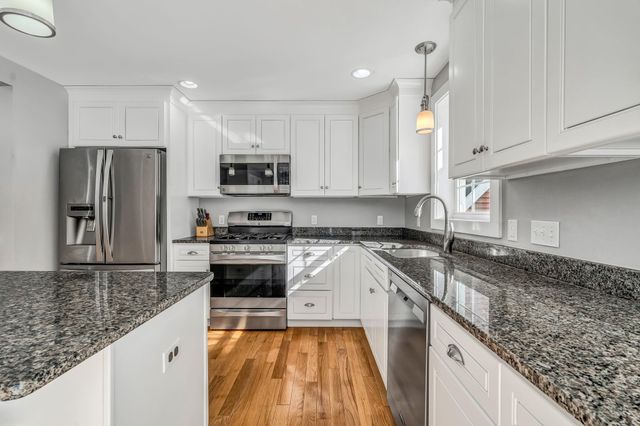 120 Dover Road, Durham, NH 03824