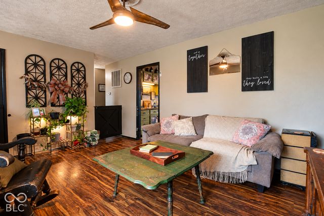 1021 Eastlawn Drive, Whiteland, IN 46184