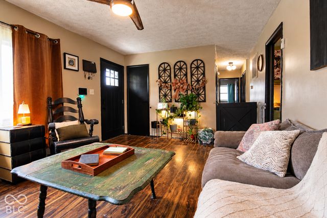 1021 Eastlawn Drive, Whiteland, IN 46184