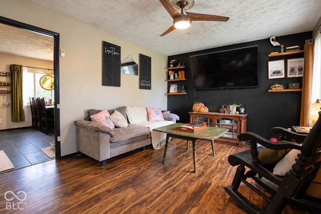 1021 Eastlawn Drive, Whiteland, IN 46184