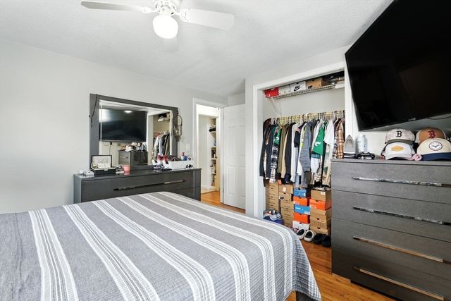 211 W Allen Ridge Rd, Springfield, MA 01118