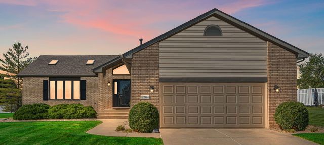 9204 Maple Drive, St. John, IN 46373