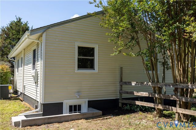 14285 Elletts Crossing Rd, Ashland, VA 23005