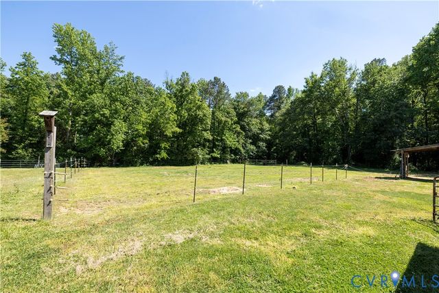 14285 Elletts Crossing Rd, Ashland, VA 23005