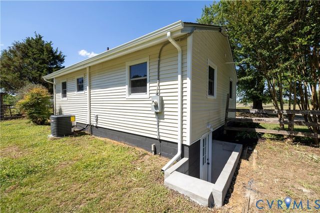 14285 Elletts Crossing Rd, Ashland, VA 23005