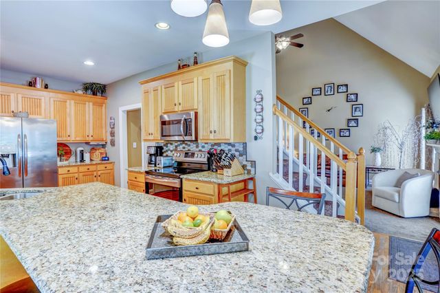 6464 Winding Creek Lane, Denver, NC 28037