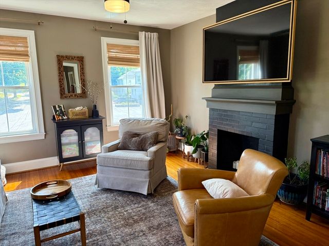 123 Court St 2, Plymouth, MA 02360