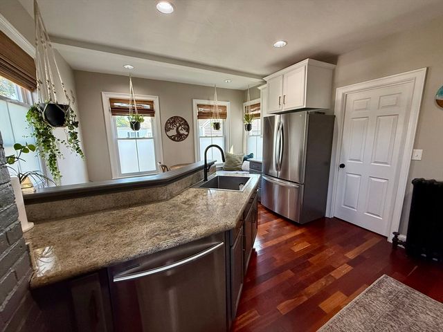 123 Court St 2, Plymouth, MA 02360