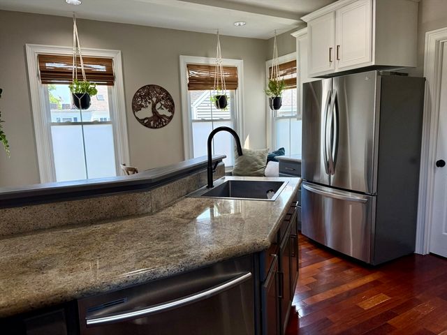 123 Court St 2, Plymouth, MA 02360