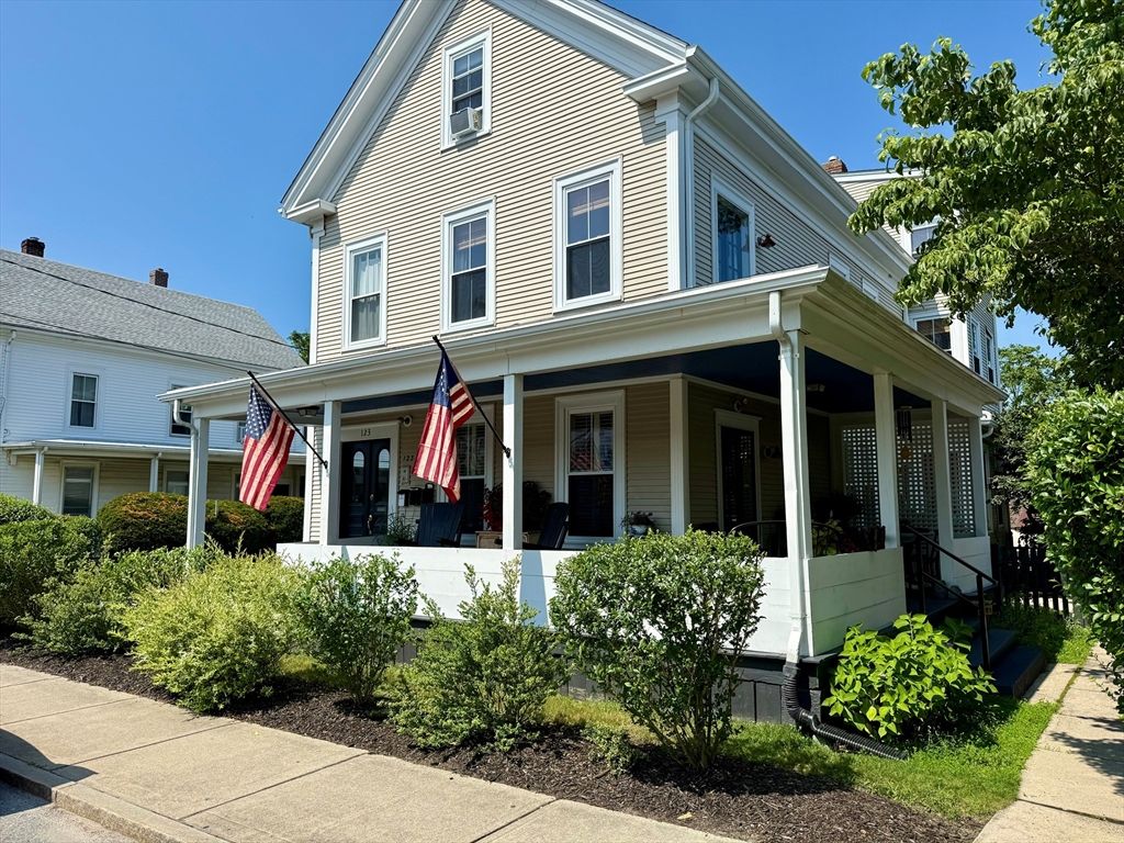 123 Court St 2, Plymouth, MA 02360