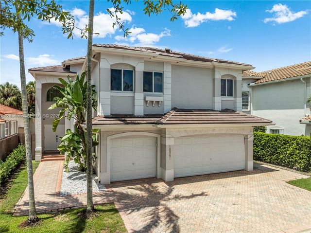 10865 NW 73rd Ter, Doral, FL 33178
