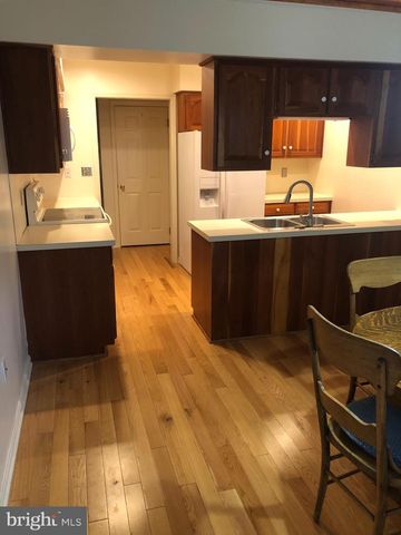 48 STRAWBERRY DRIVE, Carlisle, PA 17013