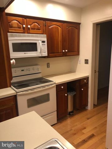 48 STRAWBERRY DRIVE, Carlisle, PA 17013