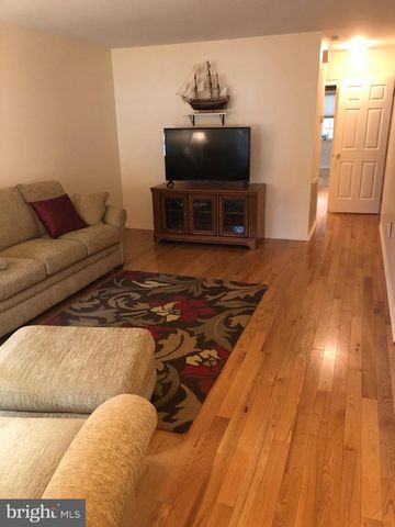 48 STRAWBERRY DRIVE, Carlisle, PA 17013