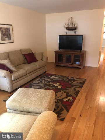 48 STRAWBERRY DRIVE, Carlisle, PA 17013