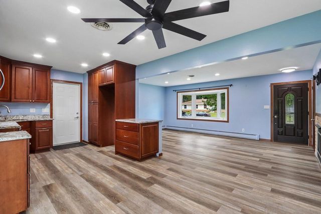 N91W17573 Saint Regis STREET, Menomonee Falls, WI 53051