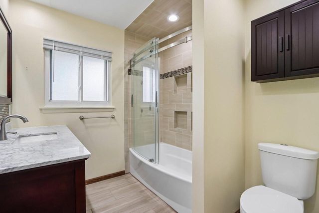 N91W17573 Saint Regis STREET, Menomonee Falls, WI 53051