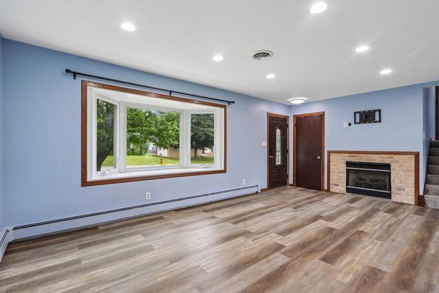 N91W17573 Saint Regis STREET, Menomonee Falls, WI 53051