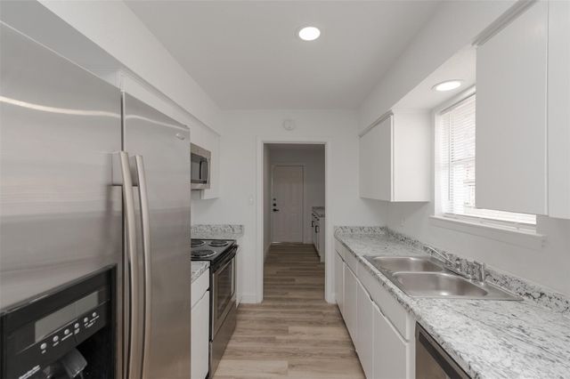 713 Sun Valley Drive, Denton, TX 76209