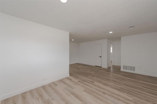 713 Sun Valley Drive, Denton, TX 76209